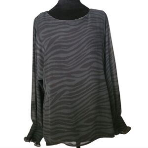 Vince Camuto Women dark green zebra print blouse Size small